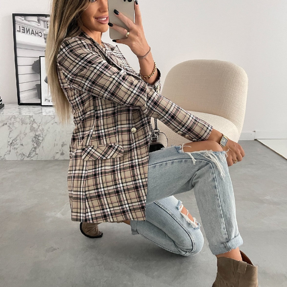 Veste à Carreaux Rétro Slim – Élégance Casual