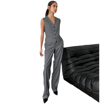Costume Casual Col V : Élégance Simple et Raffinée