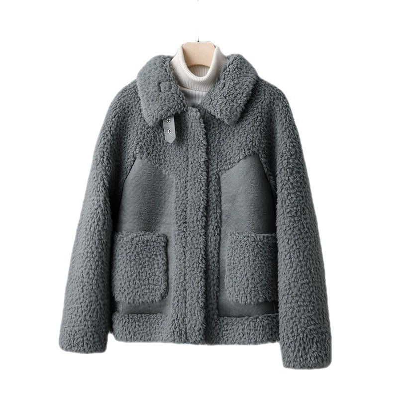 Élégance Hivernale : Manteau Chenille et Fourrure